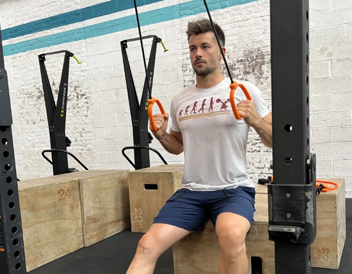 Exercices de musculation avec la barre de fitness Ulna
